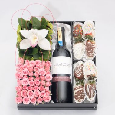 FCH003 – Flores y fresas para regalar
